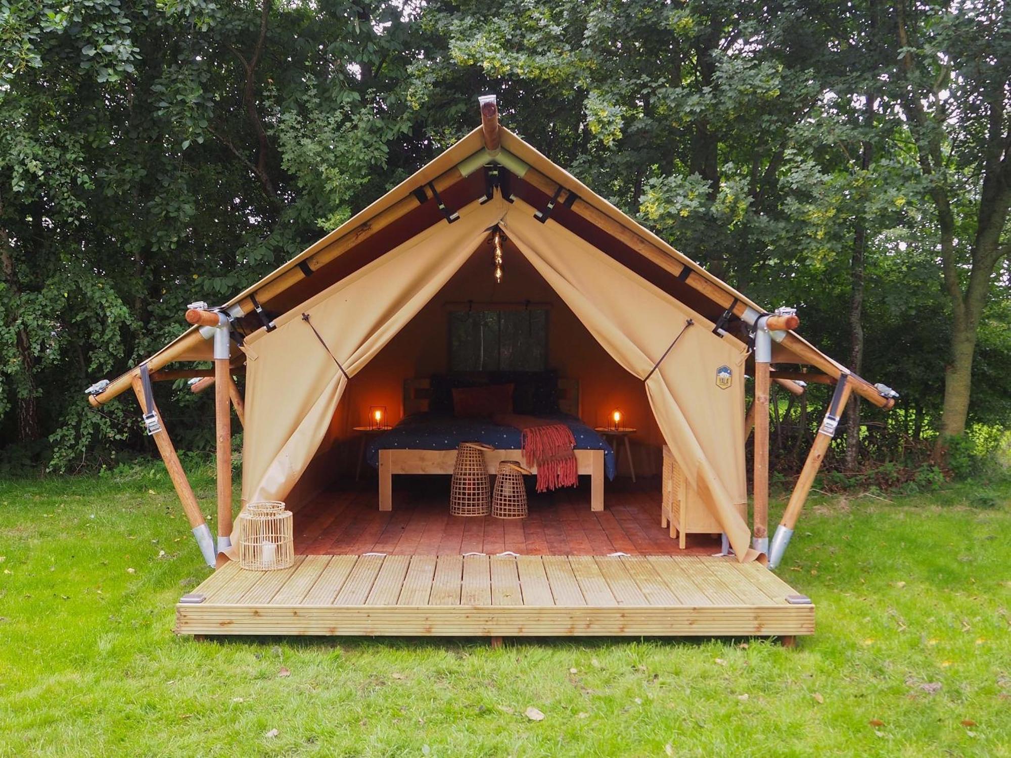 Camping Castell Montgri **** 埃斯塔蒂特 外观 照片