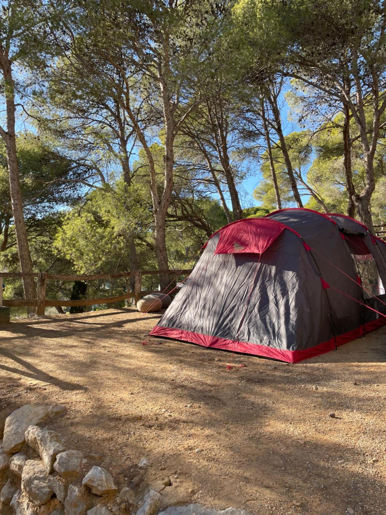 Camping Castell Montgri **** 埃斯塔蒂特 外观 照片