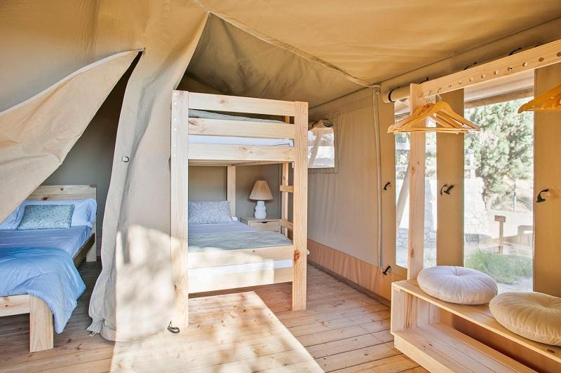 Camping Castell Montgri **** 埃斯塔蒂特 外观 照片