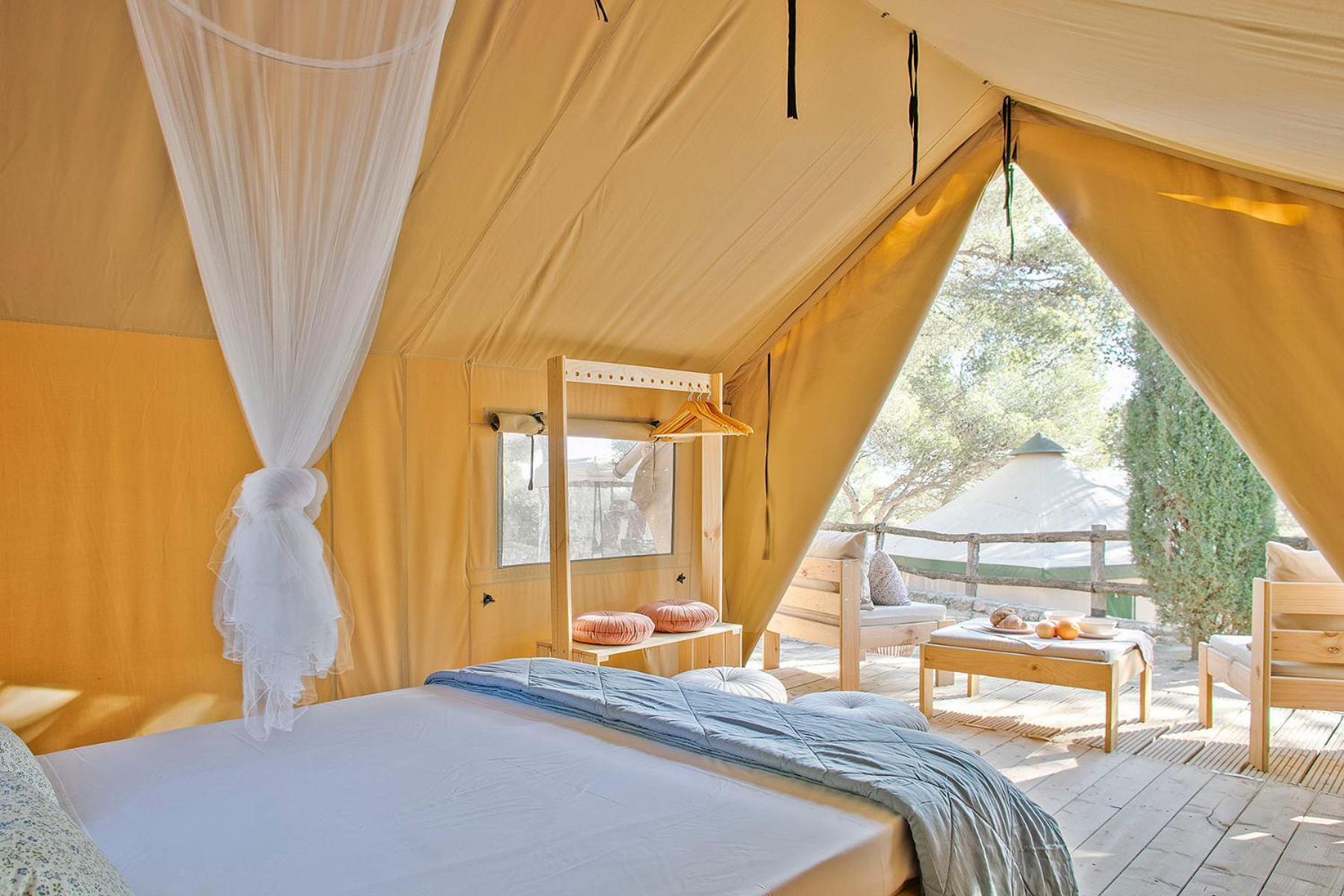 Camping Castell Montgri **** 埃斯塔蒂特 外观 照片